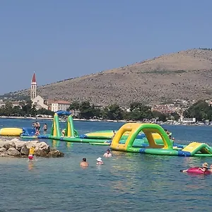 foglaljon itt