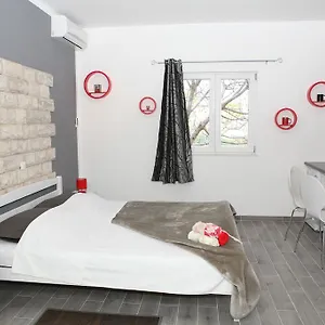 foglaljon itt